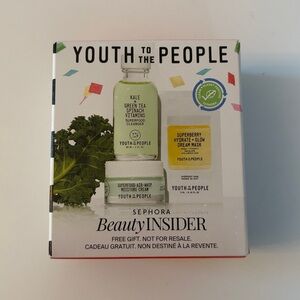 Sephora Youth to the People Skincare Set